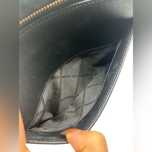 MICHAEL MK Michael Kors Jet Set Large Stud Dome Crossbody Bag - Picture 8 of 11